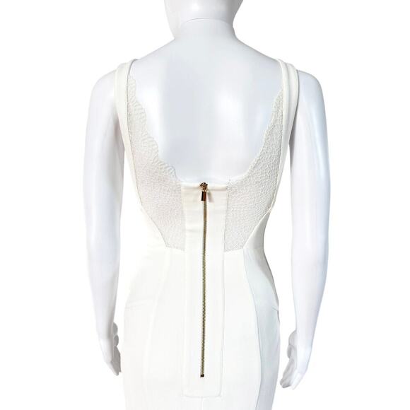 Rebecca Vallance Mermaid Lace Wedding Gown - Picture 8 of 11